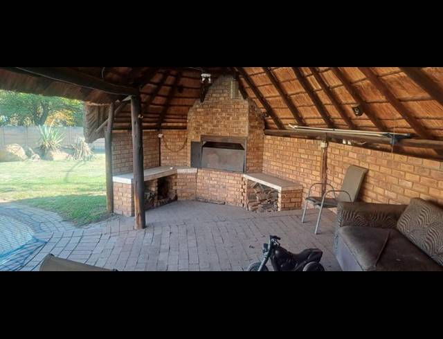 4 BEDROOM HOUSE FOR SALE IN LAMBTON